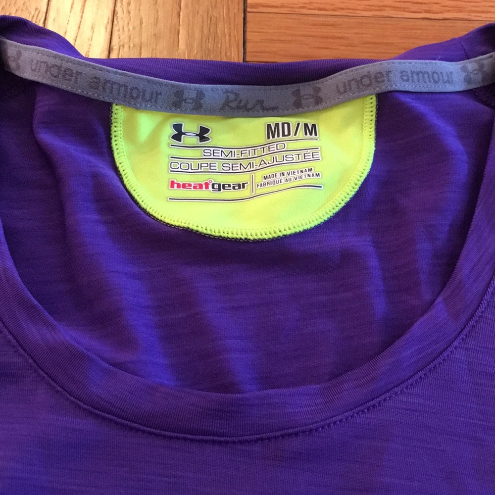 Under Armour heat gear semi fitted tee shirt - Picture 2 of 3